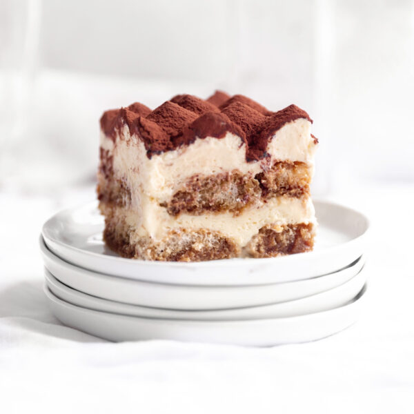 Tiramisu Cake - 14x10''/35x25cm - serves up to 24 - 1.2kg/2.42lb - Image 2
